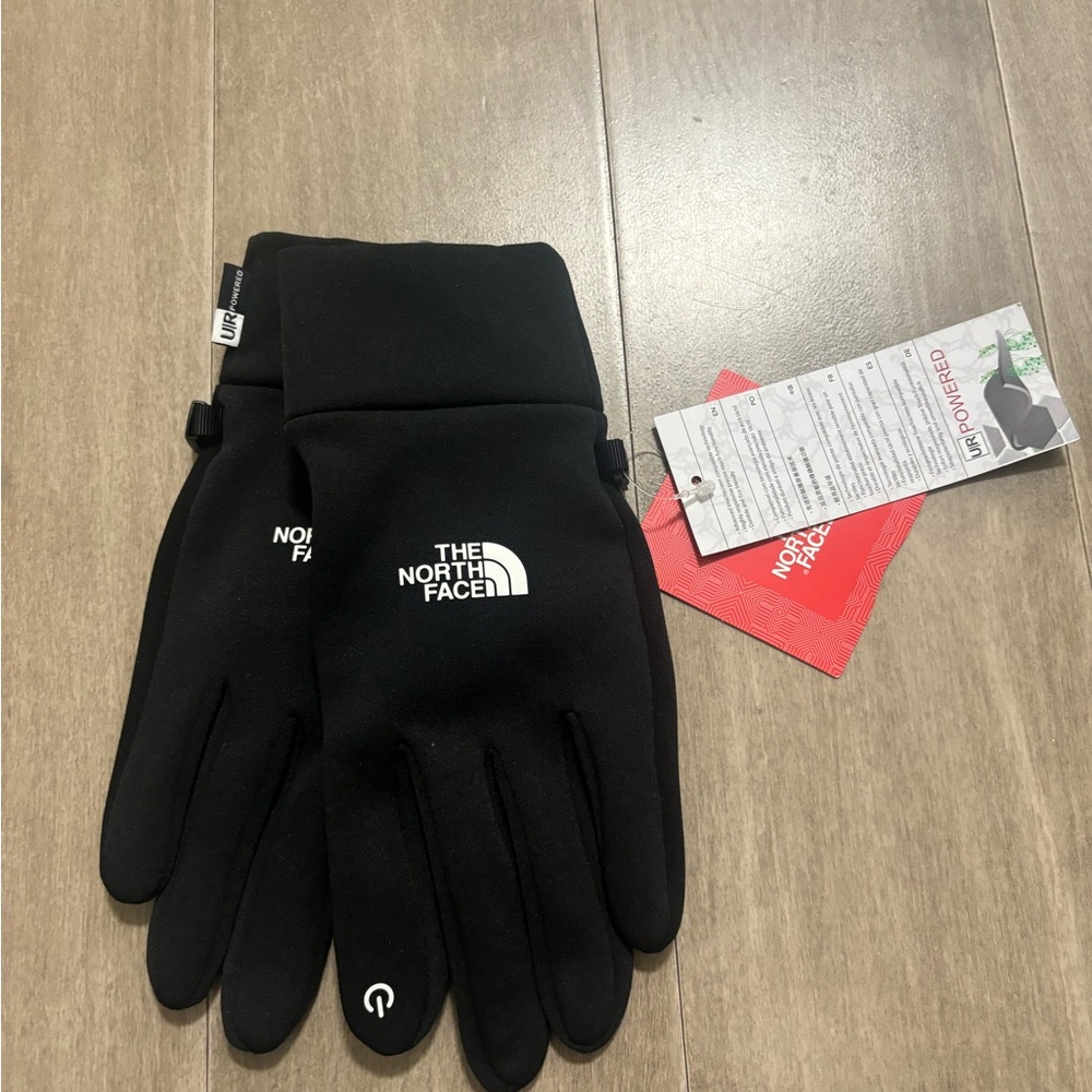 M Northface gloves